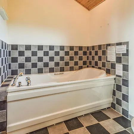 Lovely Home In Tarm With Sauna 펜션 *