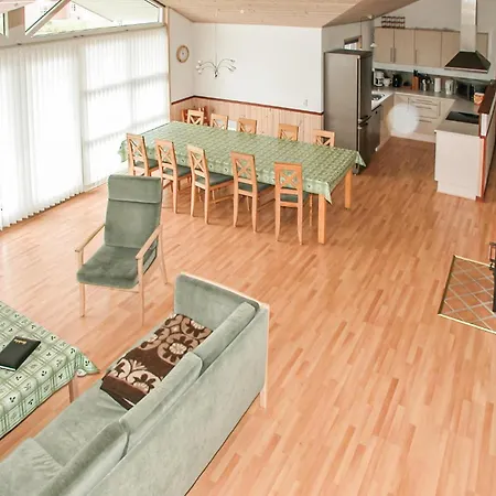 Lovely Home In Tarm With Sauna 펜션 *